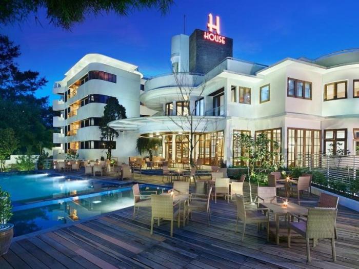 Bandung bintang babakan siliwangi sekitar bagus pelayanan terbaiknya cantik agoda homey dago pilih papan sangkuriang dijadikan lokasi Review Hotel Bintang 3 dengan Fasilitas Mewah