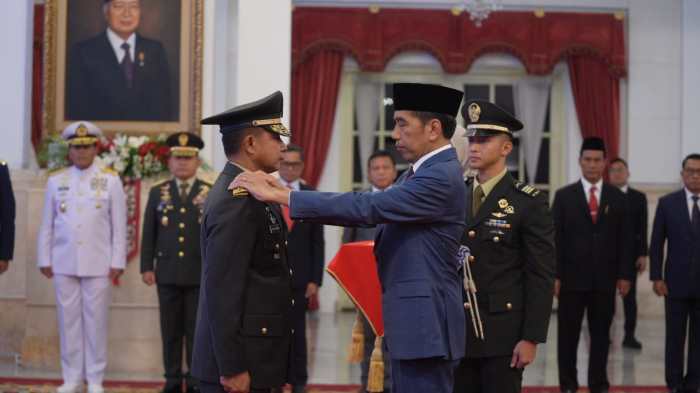 Panglima TNI Menjadi Saksi Suksesi Kepemimpinan TNI AD di Istana Negara Pernyataan Kontroversial Eks Panglima TNI Soal Kepemimpinan