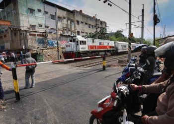 Usai Kecelakaan Kereta, Perlintasan Ampera Dipasang Palang Pintu