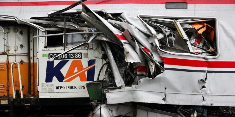 Kisah Korban KRL Maut Lompat Jendela dan Gemetar Saat Pulang Naik Ojol