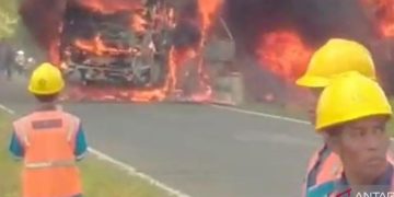 Kronologi Kecelakaan Bus vs Truk Tangki di Jalan Lintas Sumatera