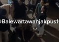Pemuda Dipukuli hingga Jatuh ke Lantai Dasar Pasar Grogol