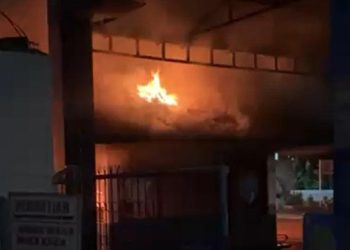 Kebakaran di Kantin Daan Mogot, Delapan Mobil Pemadam Dikerahkan