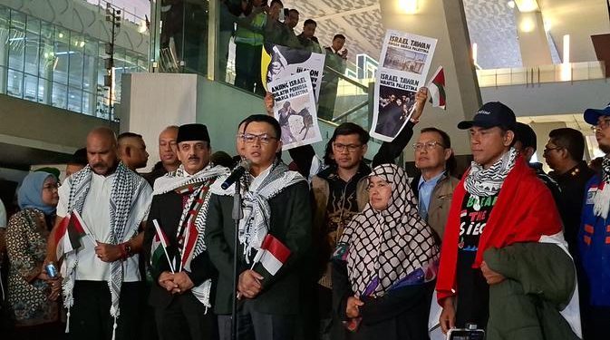 9 WNI Kembali ke Tanah Air, Menlu Singgung Pelanggaran yang Dilakukan Israel