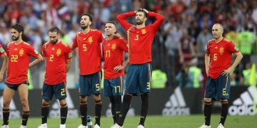 Legenda Barcelona Terjerat Insider Trading dan Dikenakan Denda Besar