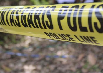 Buruh Karawang Meninggal Diduga Karena Leher Terjerat Benang Layangan