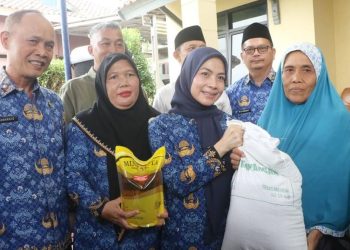 Bupati Serang Salurkan Bantuan Bapanas, Penerima Meningkat Tiga Kali Lipat