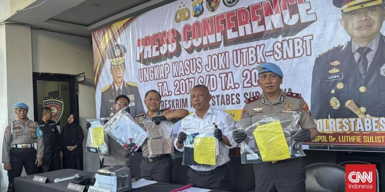 ASN Gresik Terlibat Sindikat Joki UTBK Surabaya Jual Blanko KTP Asli Seharga Rp50 Ribu