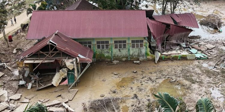 Hewan Kurban PKS Disalurkan ke Daerah Terkena Banjir di Sumatra