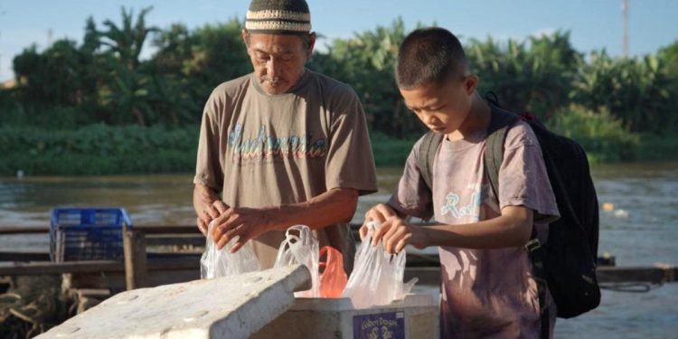 Kisah Risky, Bocah Penjual Ikan yang Kini Menempuh Pendidikan di Sekolah Rakyat