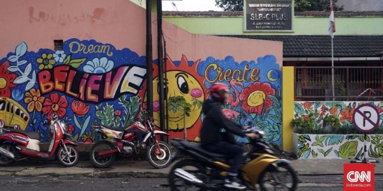 BBM Naik, Walkot Bandung Ajak ASN Tidak Gunakan Kendaraan Pribadi ke Kantor
