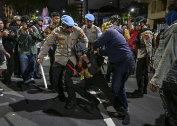 Polisi Bebaskan 14 Peserta Aksi di Surabaya, 4 Ditetapkan sebagai Tersangka