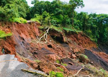 Jalan Provinsi Kabupaten Agam Amblas, Akses ke Bukittinggi Terputus