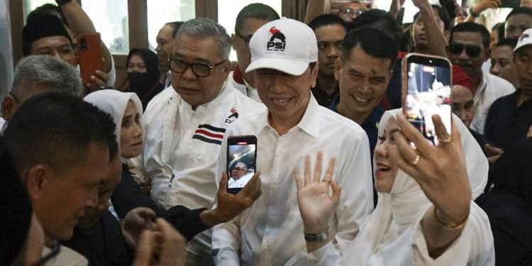 Tidak Berubah, Tetap Orang Kampung