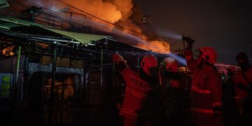 Kebakaran Permukiman di Kemayoran Padam Setelah 7 Jam Api Berkobar