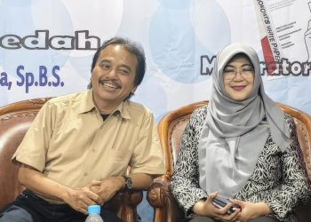 Pasal-Pasal yang Menjerat Roy Suryo dan Dokter Tifa Dalam Kasus Ijazah Jokowi