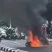 Motor Terbakar Setelah Menghindari Mobil yang Tiba-Tiba Menginjak Rem