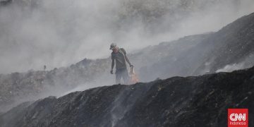 Kebakaran TPA di Jatiwaringin dan Vonis Nadiem Makarim