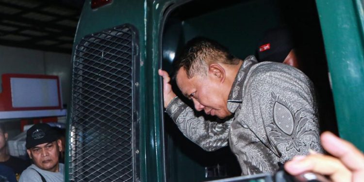 Keluarga Febrie Adriansyah Kunjungi Rutan dan KPK Beri Penjelasan