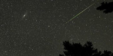 Hujan Meteor Perseid Hiasi Langit Indonesia Malam Ini Jangan Lewatkan