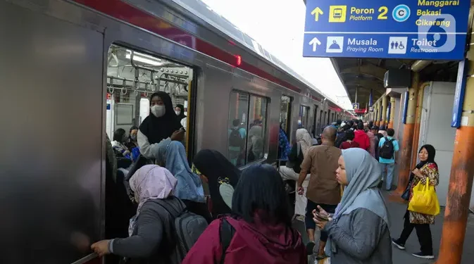 Insiden Ganggu KRL Lintas Bogor dan Tangerang Pagi Ini