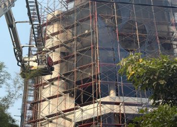 10 Orang Terjebak dalam Kebakaran Gedung di Cikini