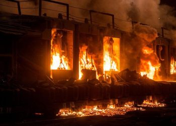 Pria di Bandung Bakar Rumah Orang Tua hingga Ayah Terluka