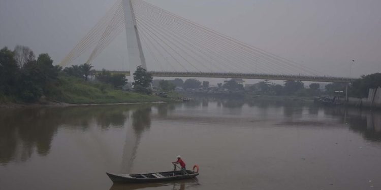Pekanbaru Dilanda Kabut Asap, Kualitas Udara Berbahaya bagi Kesehatan