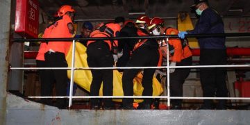 Akhir Monitoring Insiden Kebakaran KMP Mutiara Sentosa II oleh Basarnas