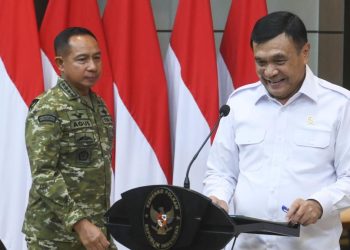 Menko Polkam Berkomentar tentang Fenomena Mal yang Pasang Pagar Tinggi