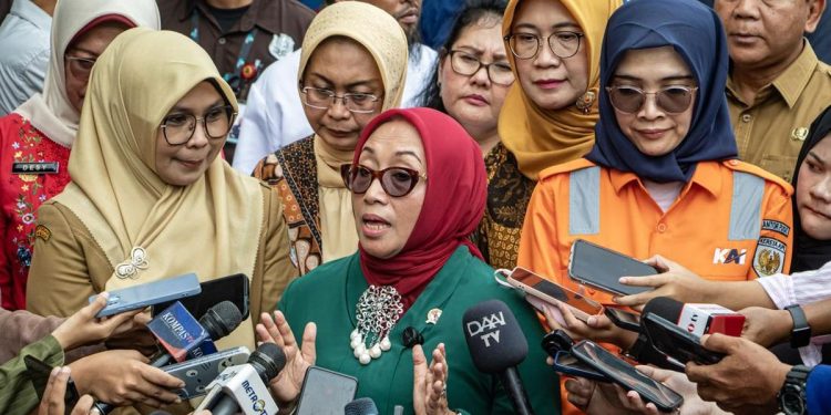 Menteri PPPA Ungkap Temuan Ratusan Senjata di Sekolah Jakarta Selatan