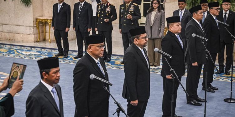 Pemerintah Janji Tidak Akan Mengakali Putusan MK Mengenai Anggaran MBG