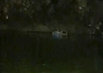 WN Aljazair Berendam di Danau Sunter Tak Mau Dievakuasi