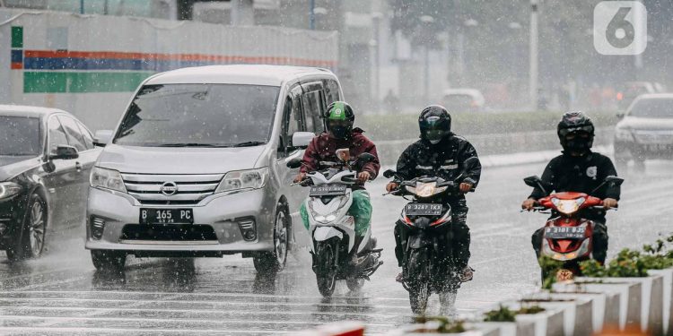 Prediksi Hujan Lebat di Beberapa Kota Besar Menurut BMKG
