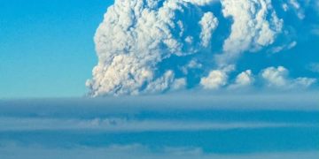 Abu Anak Krakatau Menyebar, Pemda Diminta Bagikan Masker dan Siaga Sepanjang Waktu