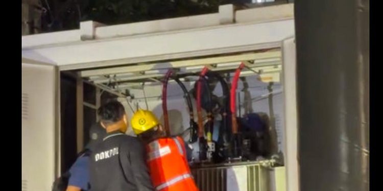 Pria Tak Dikenal Ditemukan Tewas di Gardu LRT Pancoran Sambil Membawa Gergaji Besi