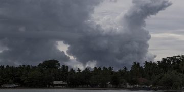 Dentuman Jabar Diduga Terkait dengan Aktivitas Anak Krakatau