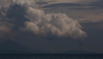 Erupsi Gunung Anak Krakatau, Warga Diminta Jauhi Radius 3 Kilometer