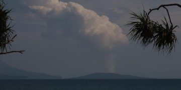 Tinggi Gunung Anak Krakatau Setelah 2018 Masih Belum Mampu Picu Tsunami