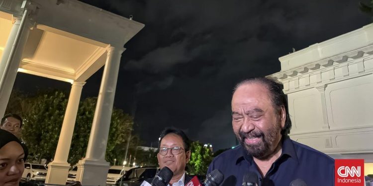 Guruh Pernah Konsultasi dengan Surya Paloh untuk Jadi Ketua Partai