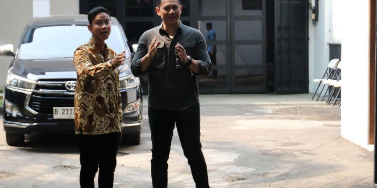 Survei Calon Presiden Versi SMRC, Head to Head AHY Melawan Gibran