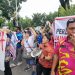 Akses Ditutup oleh Ormas, Karyawan Club de Arjuna Melakukan Demo di Balai Kota