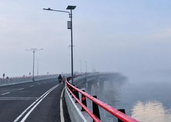 Asap Kiriman Karhutla Papua Menyelimuti Ambon