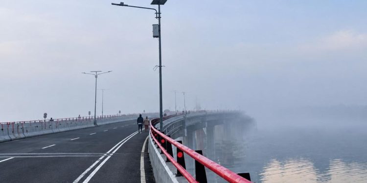 Asap Kiriman Karhutla Papua Menyelimuti Ambon