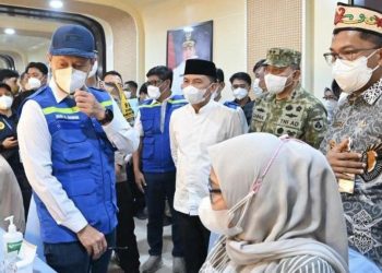 Klarifikasi Menkes Mengenai Foto Penggunaan Tabung Oksigen di Palangka Raya