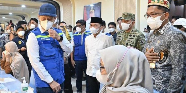 Klarifikasi Menkes Mengenai Foto Penggunaan Tabung Oksigen di Palangka Raya