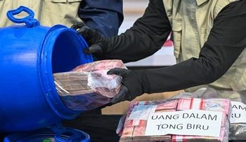 Bupati Klaten Sembunyikan Hasil Korupsi Rp934 Juta di Dalam Tong